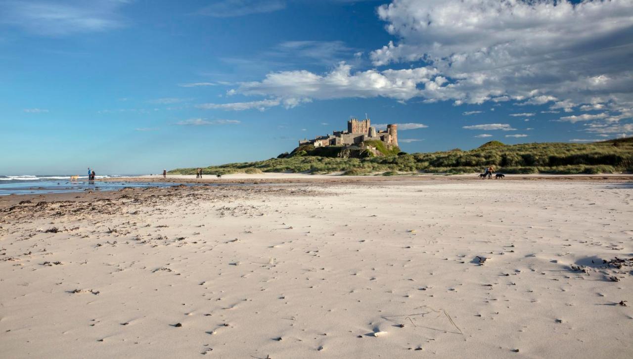 The Victoria Hotel Bamburgh Eksteriør bilde